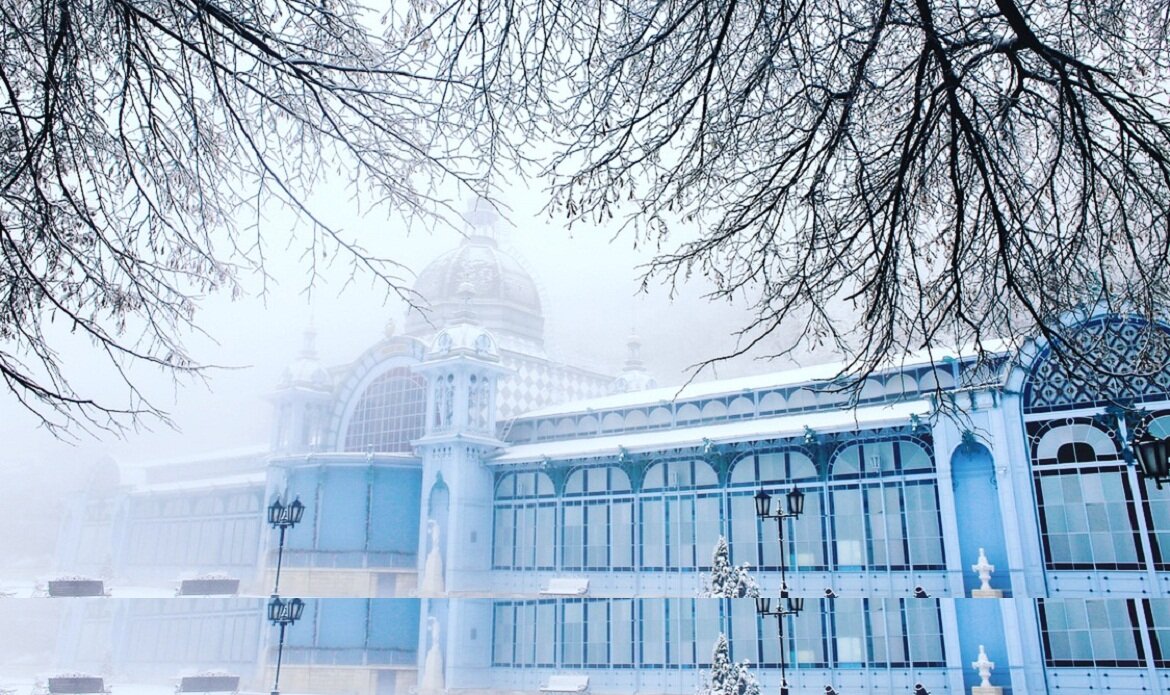 Железноводск февраль. Пушкинский павильон в Железноводске. Железноводск Пушкинская галерея зимой. Пушкинская галерея Железноводск 9 мая. Железноводск Пушкинская галерея 2023.