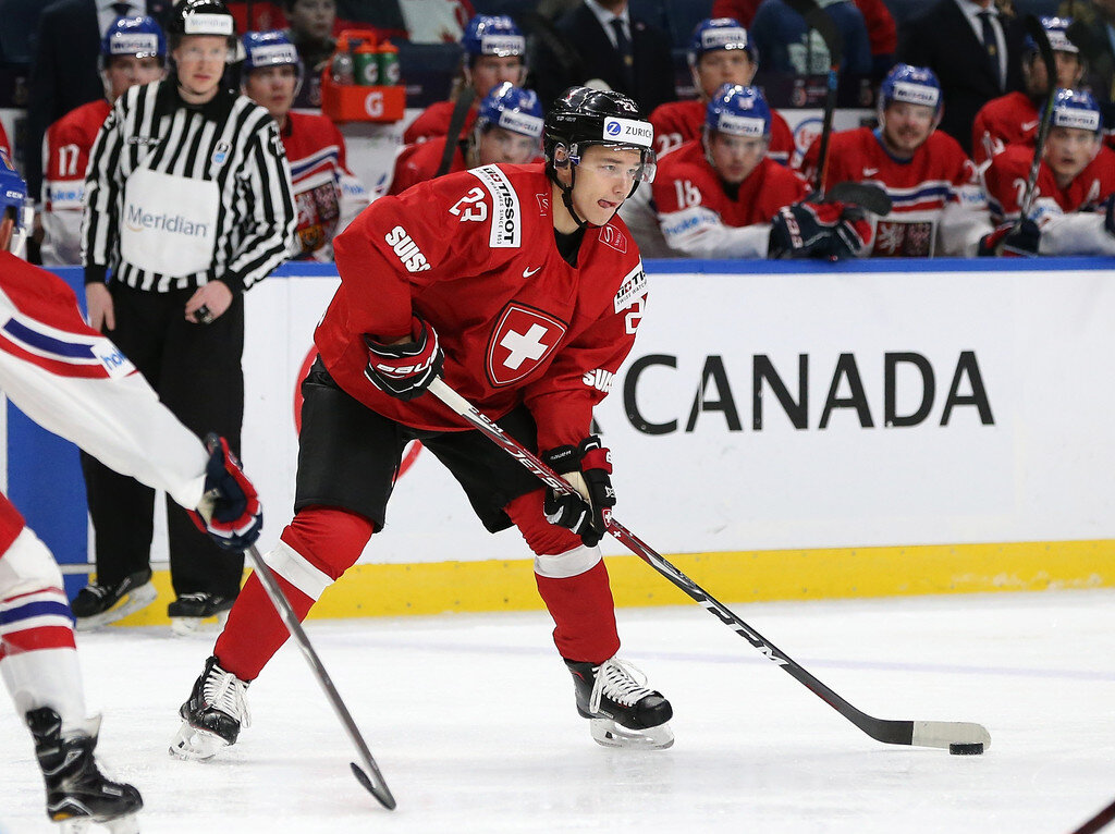 Фото: http://www.zimbio.com/photos/Philipp+Kurashev/Switzerland+v+Czech+Republic+2018+IIHF+World/g36YhTnwE97