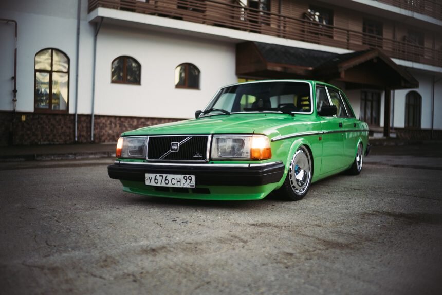 Источник: http://lowdaily.ru/volvo-240-impul-silhouette/