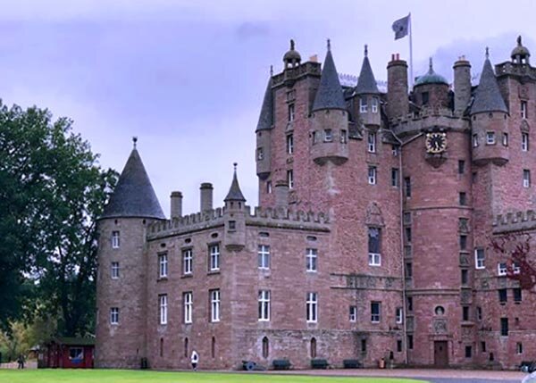 Замок с приведениями Глэмис недалеко от столицы Шотладнии