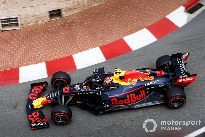 Пьер Гасли за рулём Red Bull RB15 на Гран-при Монако 2019
Источник - ru.motorsport.com