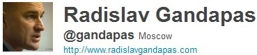 
Радислав Гандапас – самый титулованный бизнес-тренер России (и очень-очень дорогой), каждый тренер по ораторскому искусству цитирует его  и признает как эксперта.