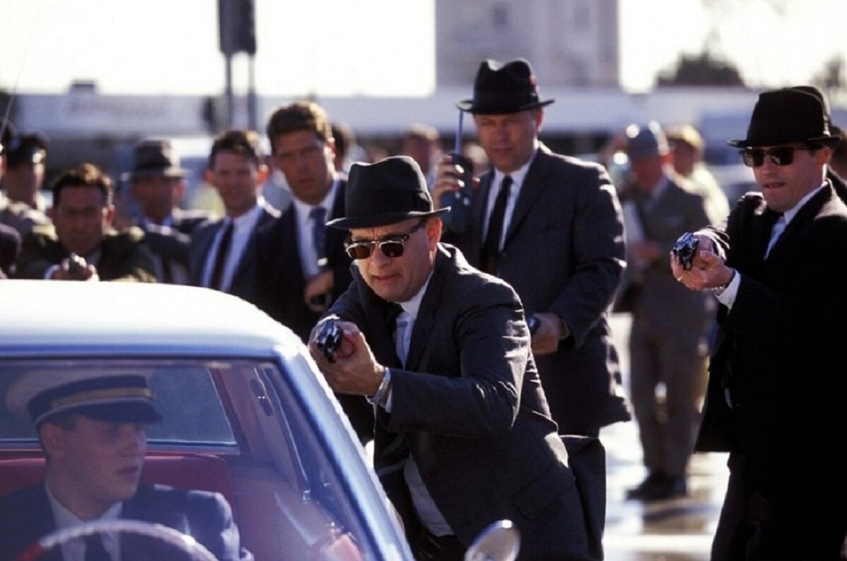 Кадр из фильма "Поймай меня,если сможешь" 2002 г.