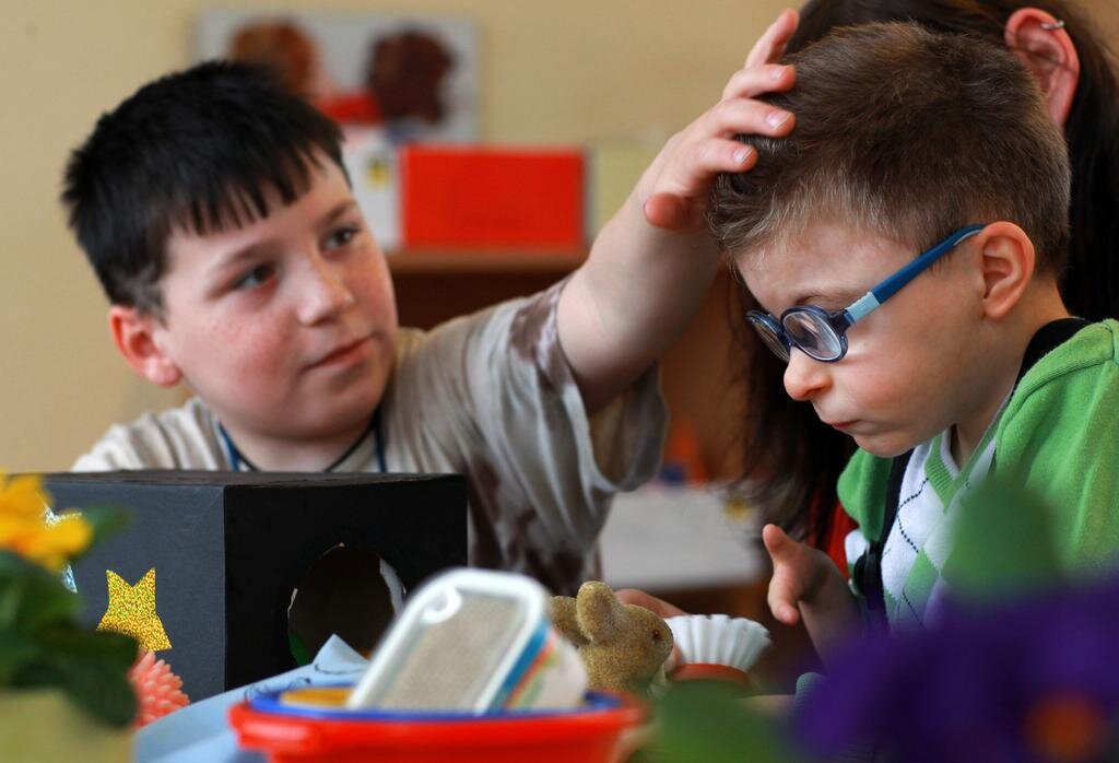 Источник: http://tumen.bezformata.com/listnews/vebinar-dlya-roditelej-shkolnikov/47593365/.