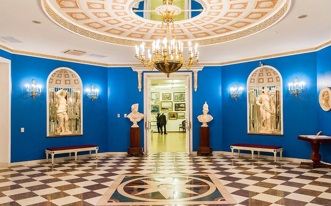 Картинная галерея Народного художника СССР Ильи Глазунова 