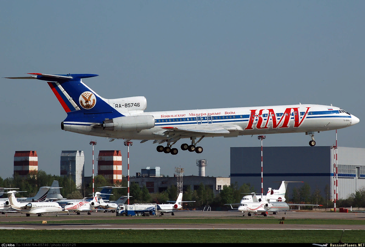 Мин воды авиакомпания. Ту-154 Кавминводыавиа. Ту 154 Минеральные воды. Ту 154 КМВ авиа. Кавказские Минеральные воды авиакомпания.