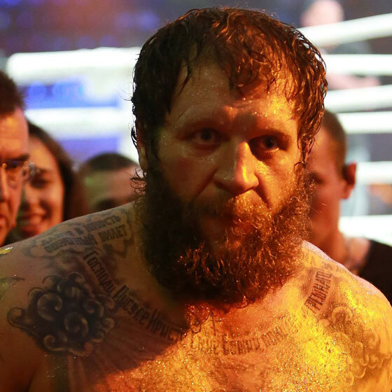 Александр Емельяненко. Фото: globallookpress.com37 лет. Дебютировал в MMA в октябре 2003 года. За карьеру одержал 28 побед, потерпел семь поражений.
