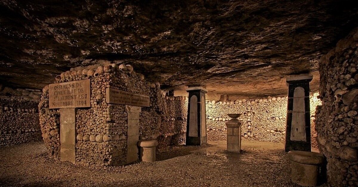 Длина подземных лабиринтом по Парижем - 320 километров