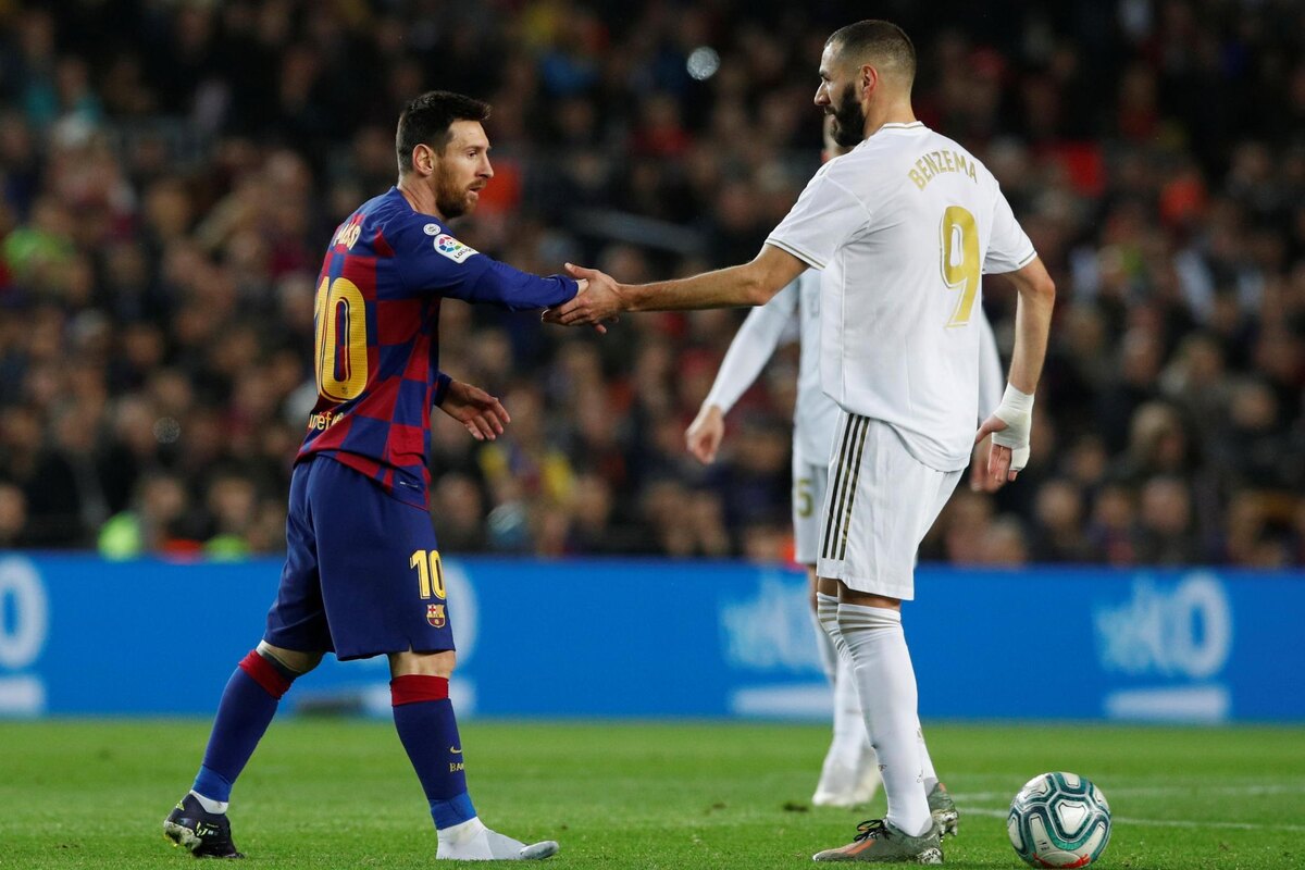 https://static.standard.co.uk/s3fs-public/thumbnails/image/2019/12/19/18/benzema-messi-181219.jpg