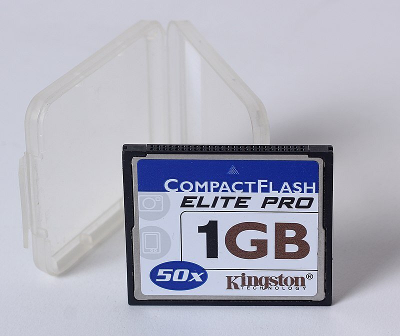 Compactflash. Kingston флешка 32.