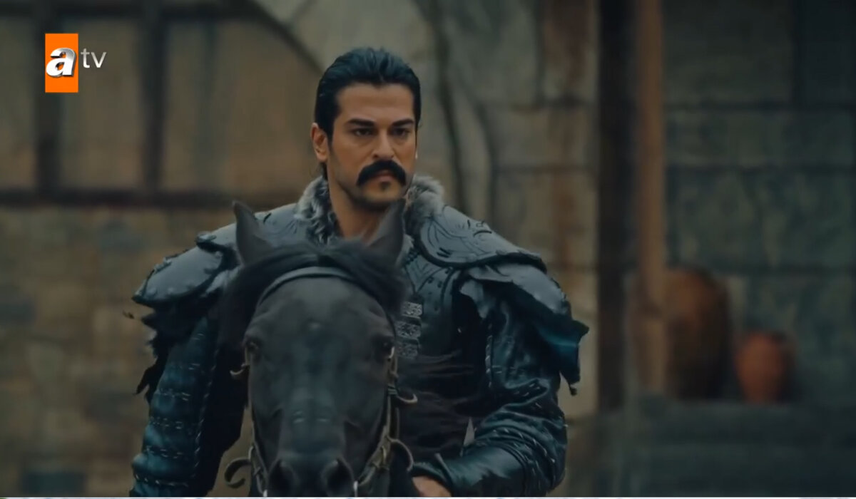 Кадр из фильма "Основание Осман", Бурак Озчивит