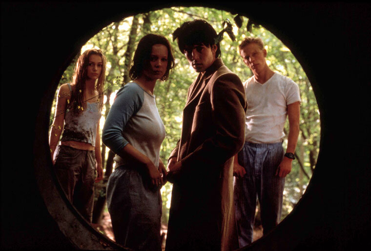 Кадр из фильма "Яма" (2001)