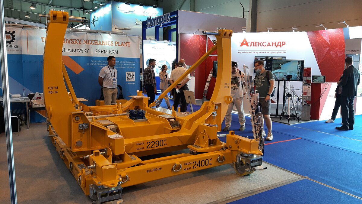 Стенд ЧЗ "Механика" на МАКС-2021. Фото — Андрей Антонюк, "Технология машиностроения"