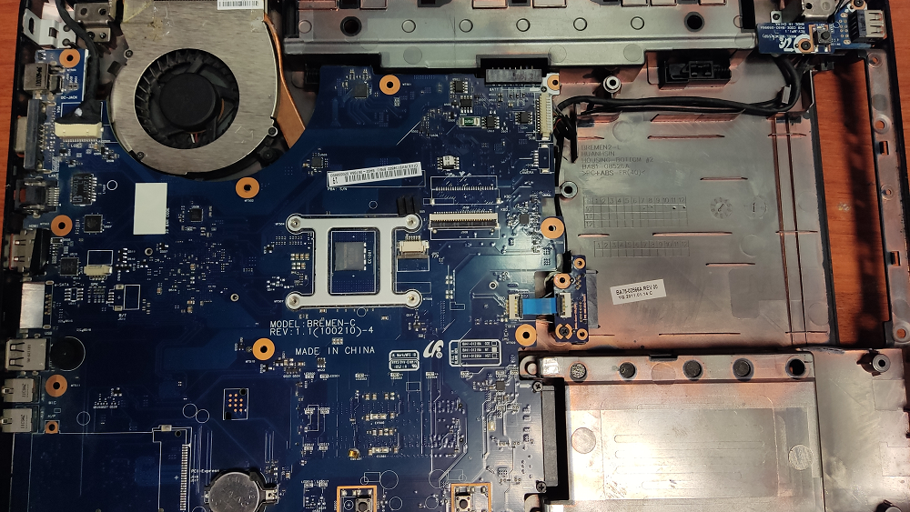 Повреждение видеокарты ноутбука признаки. Ноутбук пищит при работе. Пк из ноутбука. Ремонт ноутбука. Ремонт пк.