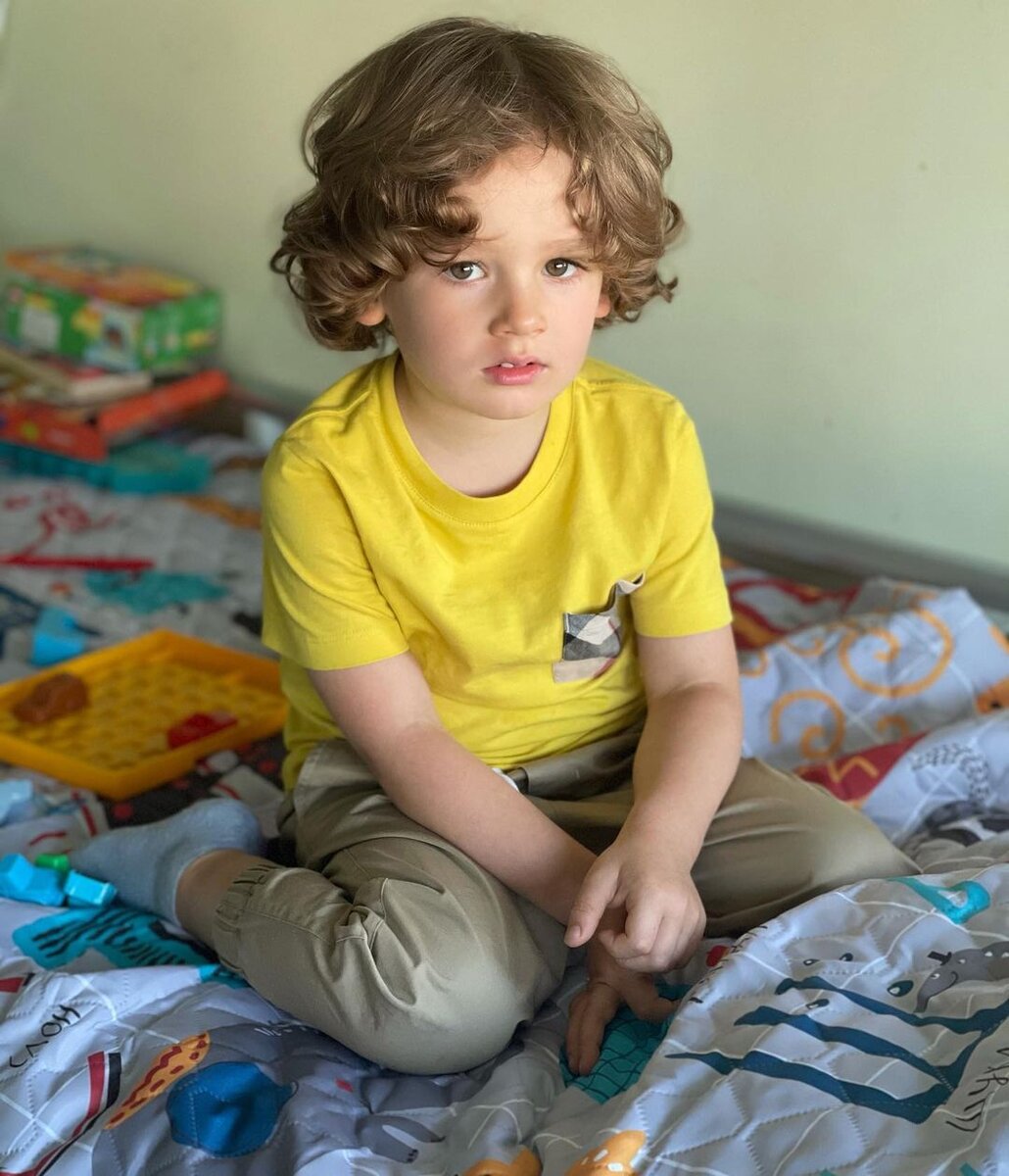 Самый младший сын. Самый младший сын. Самый младший сын. Младший сын. Лева гажиенко.