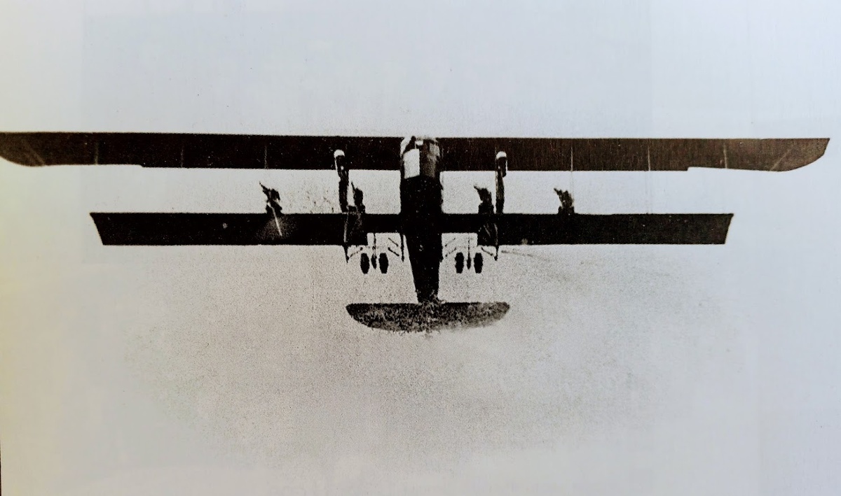   Из  открытых  источников  В  полете.