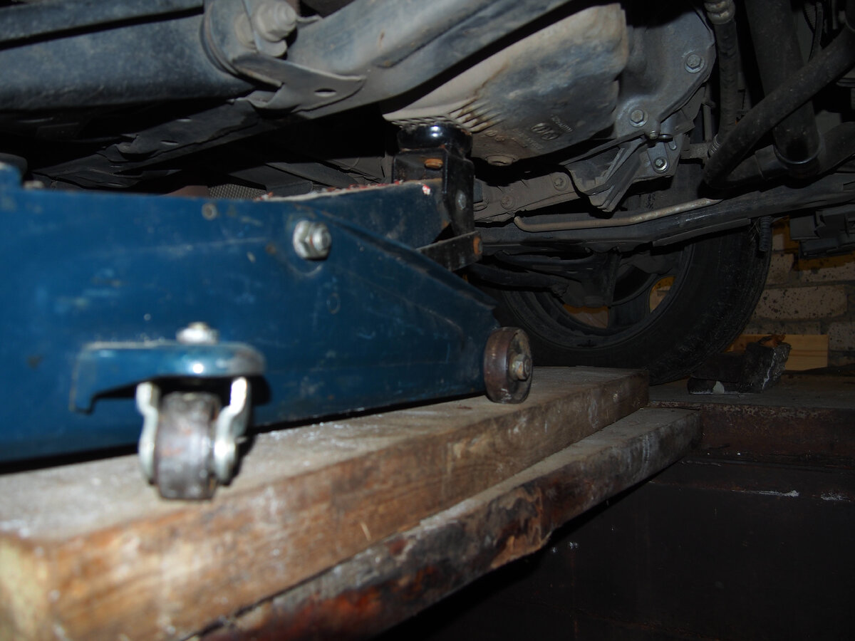 Это невоможно, сказали в автосервисе! Замена ремня ГРМ на Рено Сандеро ...