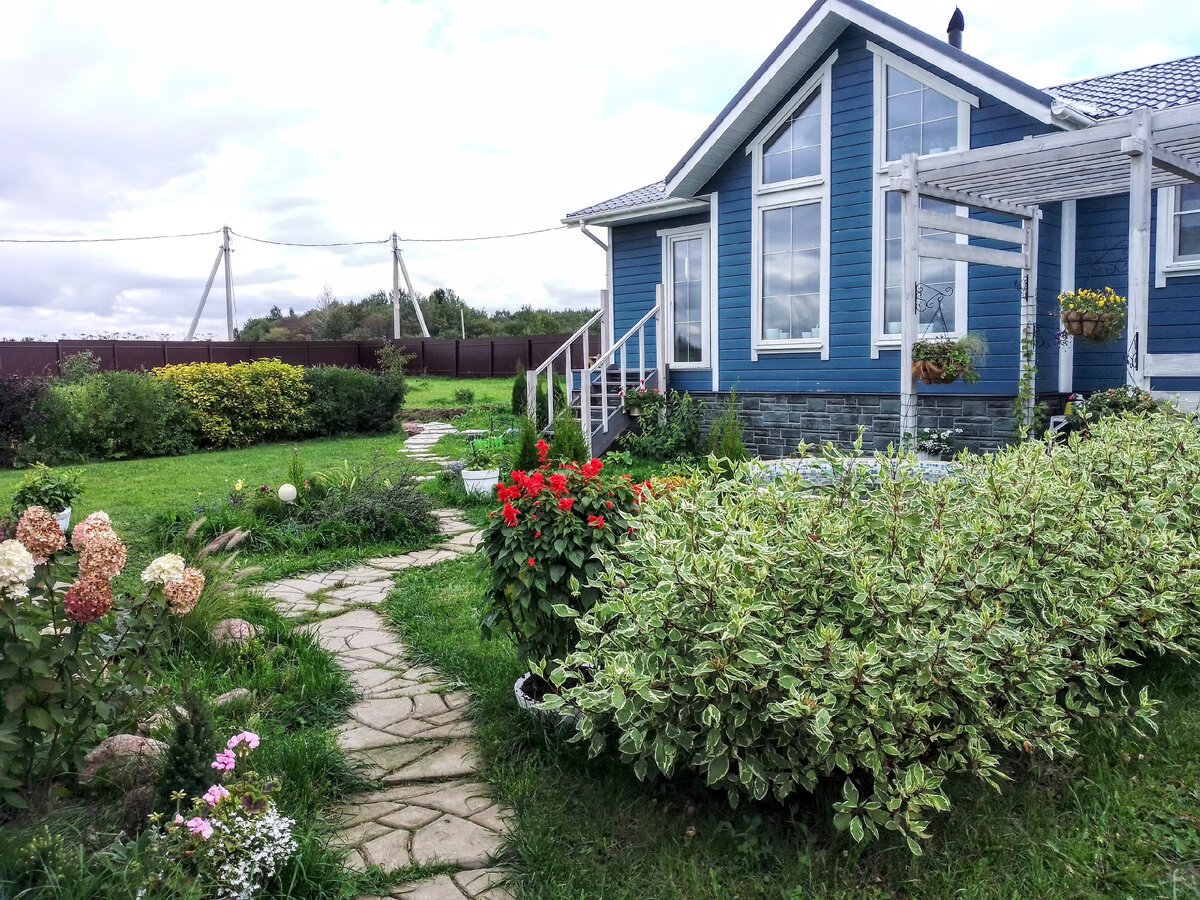 Фасад дома, 22 сентября 2021