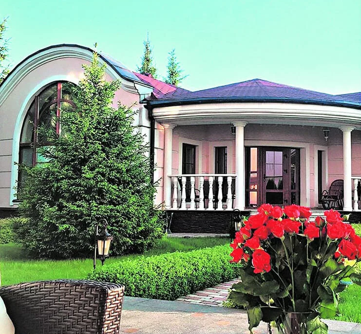 В этом дворе якобы погиб второй кот поп-дивы