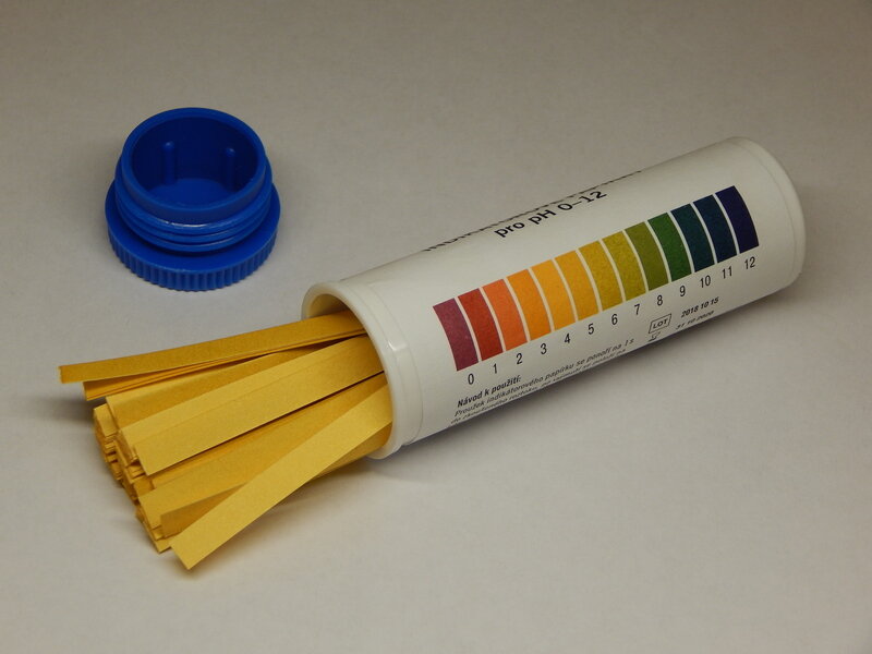 Лакмусовая бумага (фото с сайта elza.by)