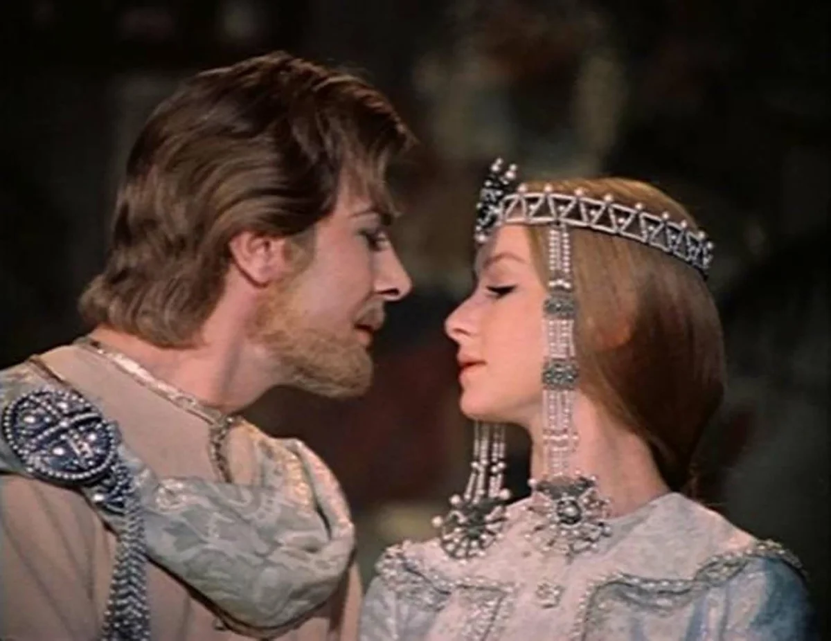 Кадр из фильма "Руслан и Людмила" взят для иллюстрации из Яндекс Картинки.  