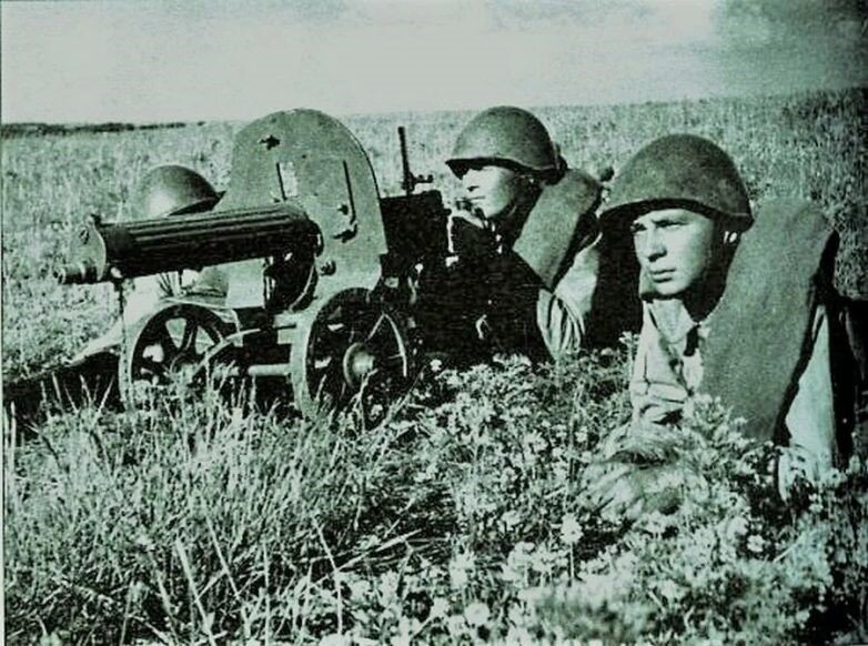 Наводчик пулемета. Пулемет максим 1941. Пулемет максим 1941. Пулемет максим 1941. Пулемет максим 1943 года.