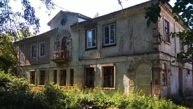     В Кировском районе Казани собираются изъять жилой дом вместе с земельным участком. Соответствующее постановление опубликовали в сборнике документов.