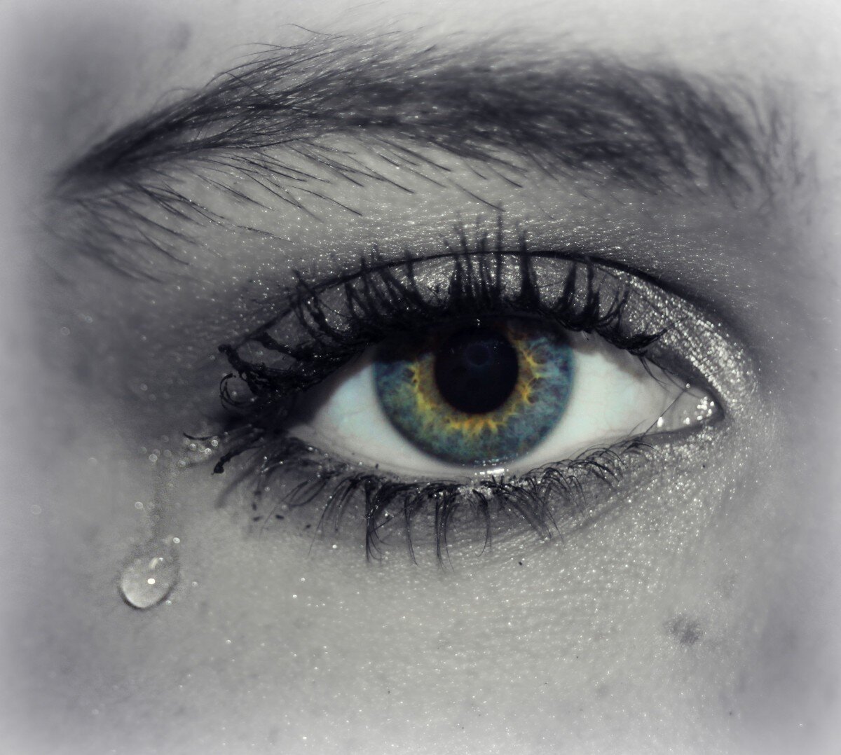 Что делать если грустно и хочется плакать: способы избавиться от грусти и одиночества