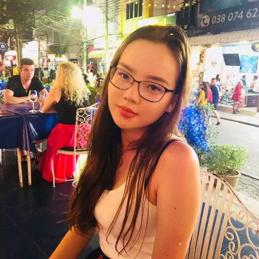 Дочь баян. Баян есентаева дочери. Баян максатовна алагузова. Баян есентаева дочери. Баян есентаева избитая.