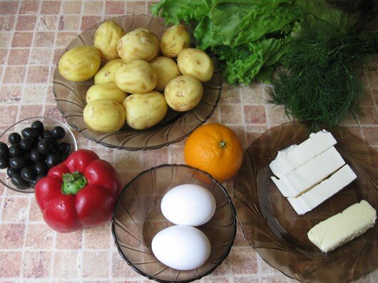 Продукты на 2 порции: 10-12 мелких молодых картофелин. Можно использовать любой картофель, крупный надо нарезать на небольшие кусочки.