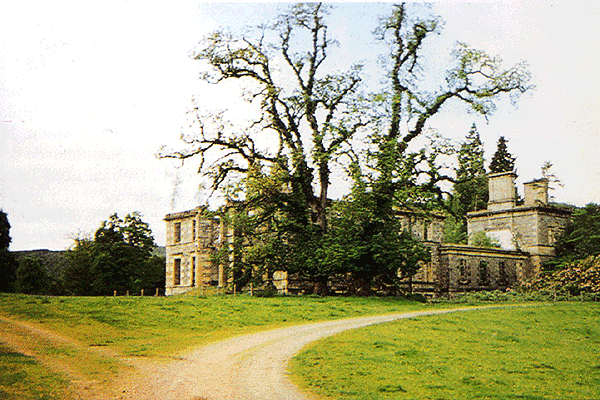 Гисачен - родина первого лорда Твидмаута. /фото A.Weeks/
