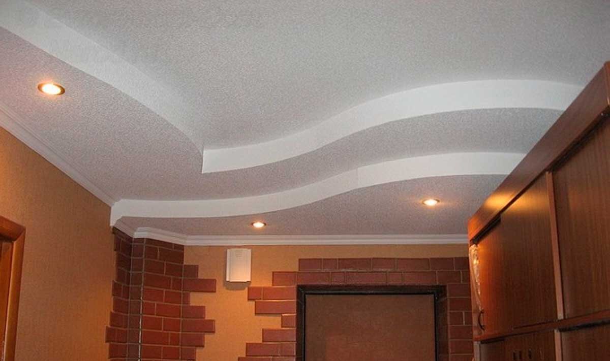 Потолок из гипсокартона в коридоре — создание комфорта своими руками