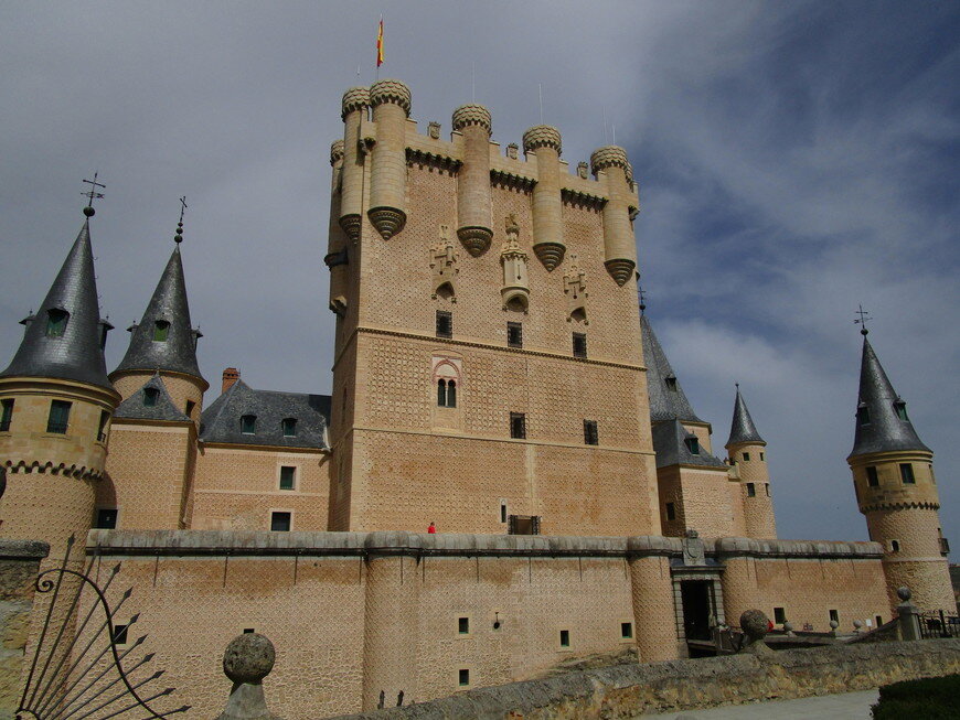 Сеговийский Алькасар. Фото автора.
