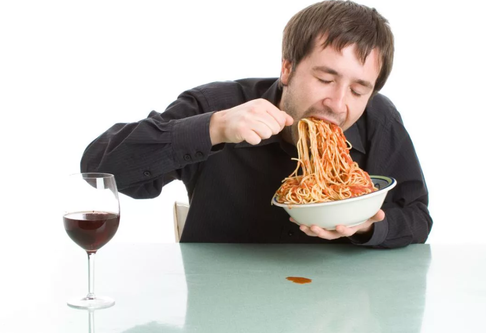 Алкоголь вызывает чувство голода