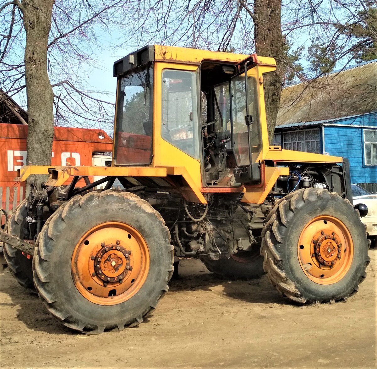 трактор ЛТЗ-155