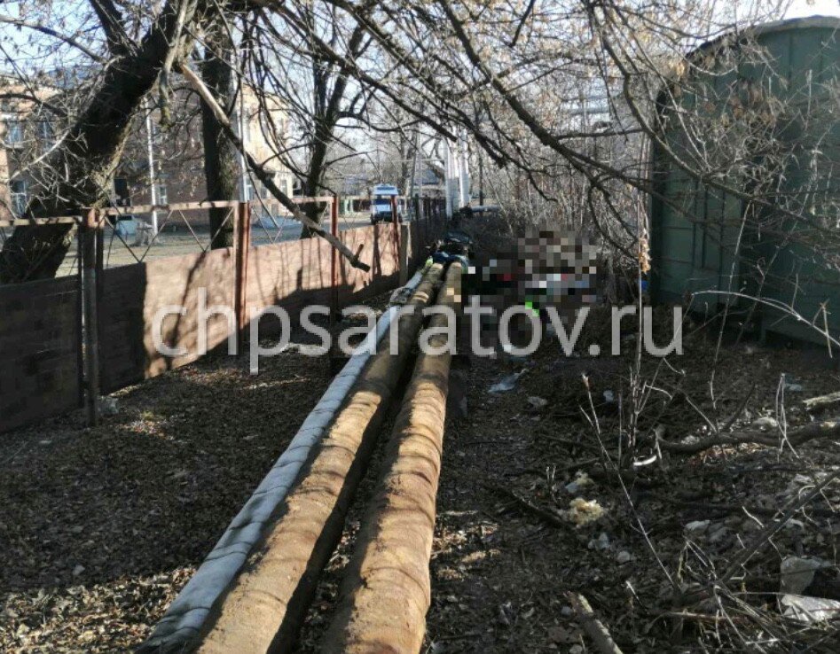В настоящее время выполняется комплекс мероприятий, направленных на установление всех обстоятельств произошедшего. Будет проведено судебно-медицинское исследование с целью определения точной причины смерти мужчины. По результатам проверки будет принято соответствующее процессуальное решение.