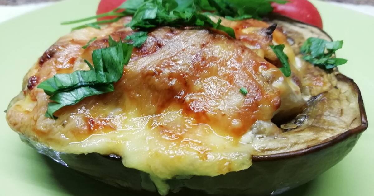 Баклажаны фаршированные мясным фаршем под сырной корочкой