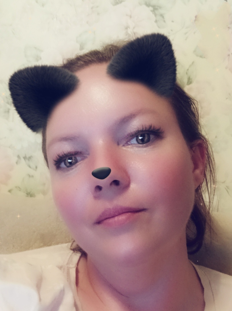 Автор канала. Фото выполнено в приложении snapchat. По такому случаю я сегодня не хомяк, а кот. Мр-р-р, мяу!