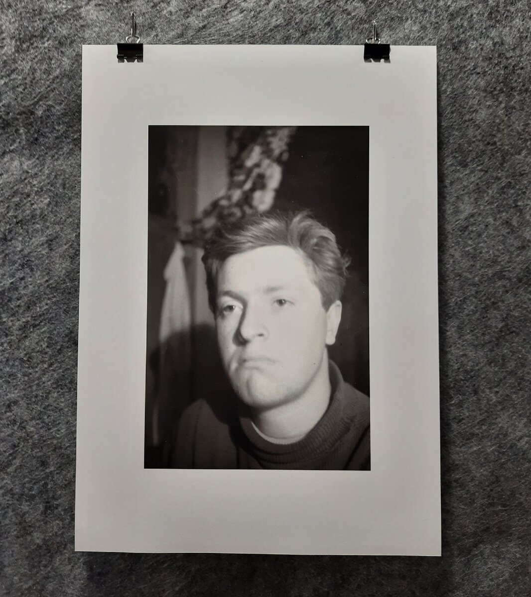 "Селфи" Иосифа Бродского в возрасте 16-18 лет.