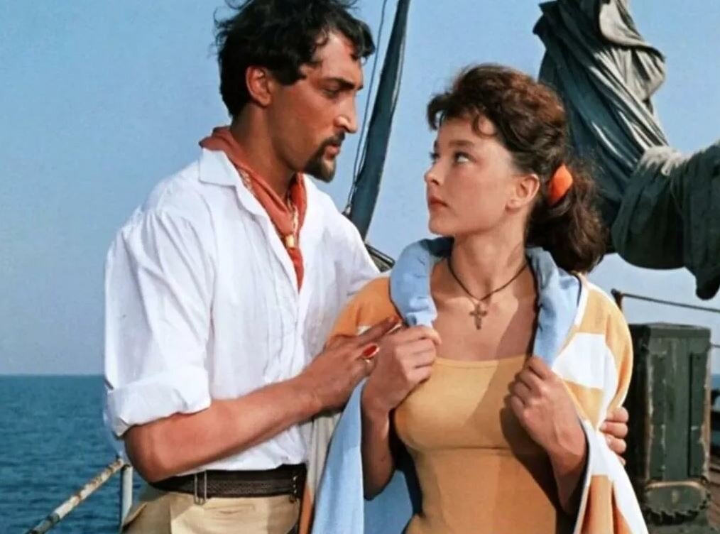 Кадр из фильма "Человек-амфибия" (1961). Михаил Козаков в роли Педро Зуриты, жениха, позже мужа Гуттиерэ и Анастасия Вертинская в роли Гуттиерэ