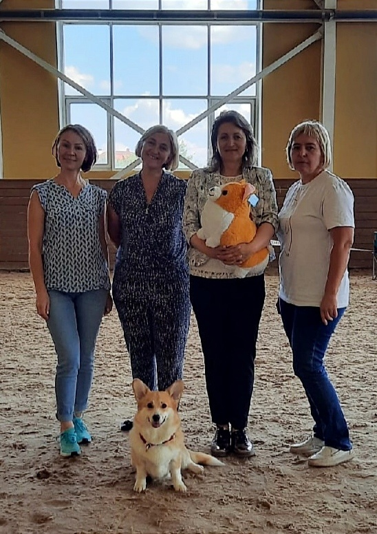 фото после выставки. Ринговая бригада и эксперт 