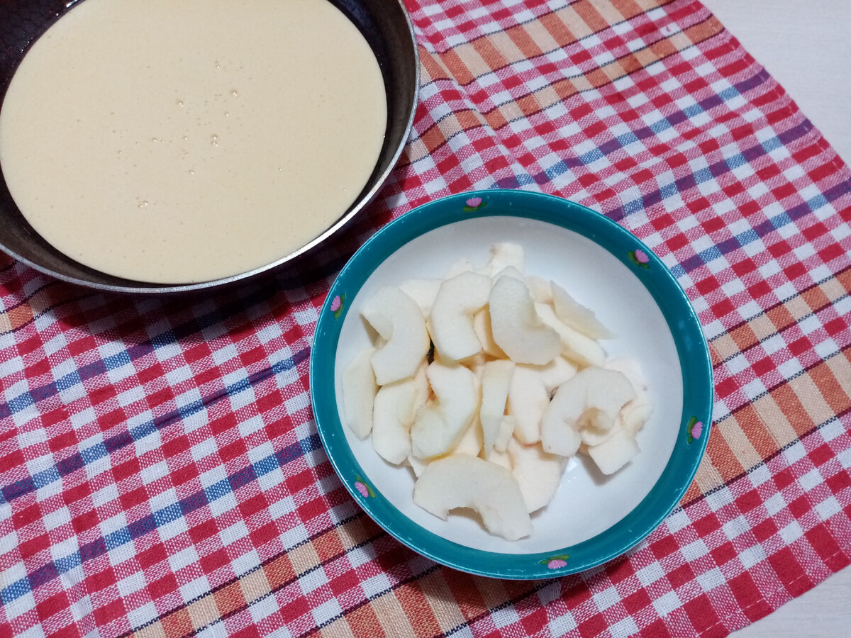 Пирог с яблоками для детей