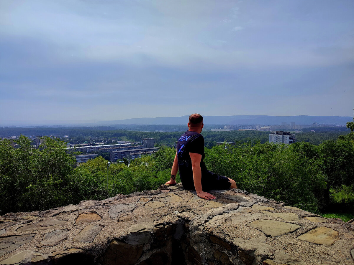 Красивый вид на город открывается с высоты Кузнецкой крепости