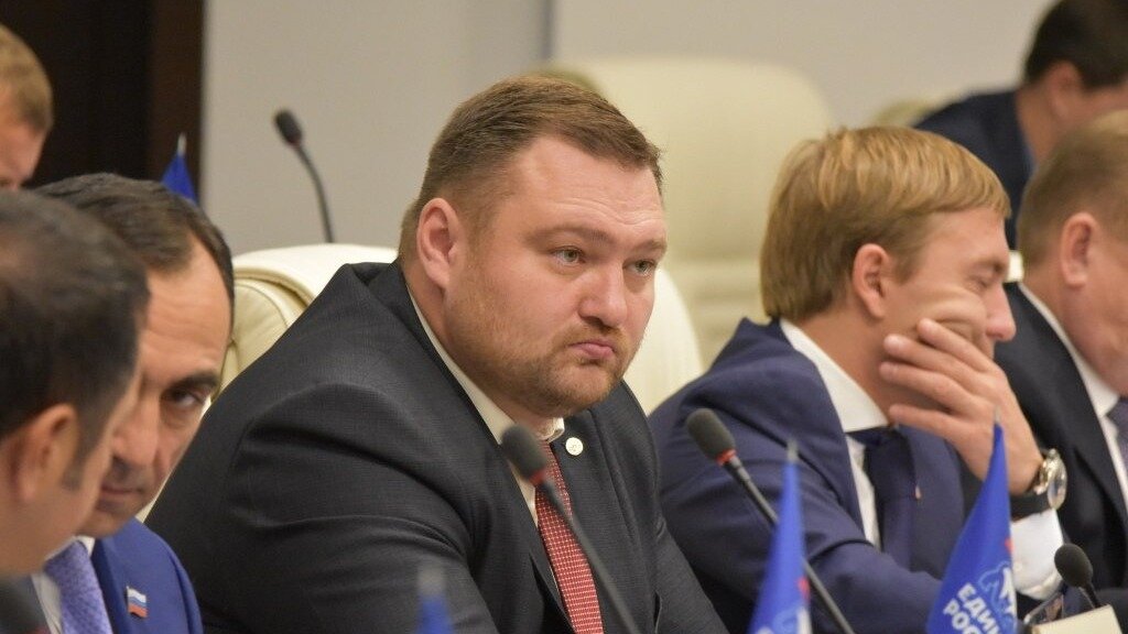     Александр Борисов на связи с потерпевшими, с его стороны им предложена необходимая помощь.