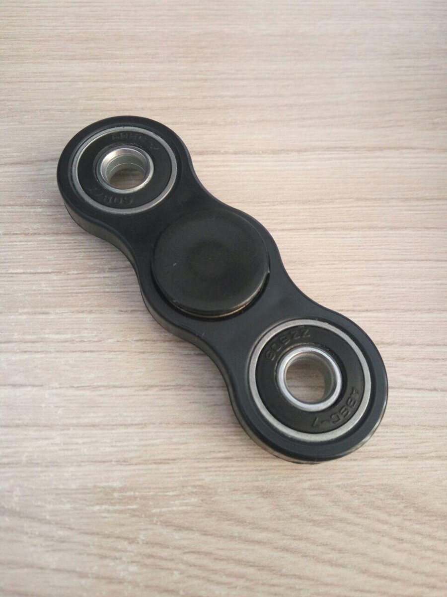 Простой китайский спиннер с Алиэкспресс за 80 рублей