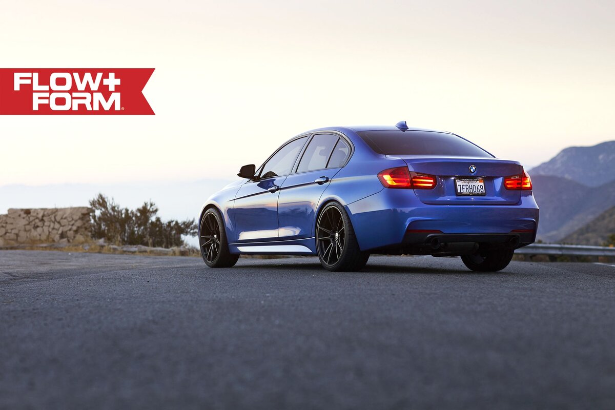 Вглядываемся в сочетание Estoril Blue Metallic и дисков HRE FF04 на BMW  335i | BMW Guide | Дзен