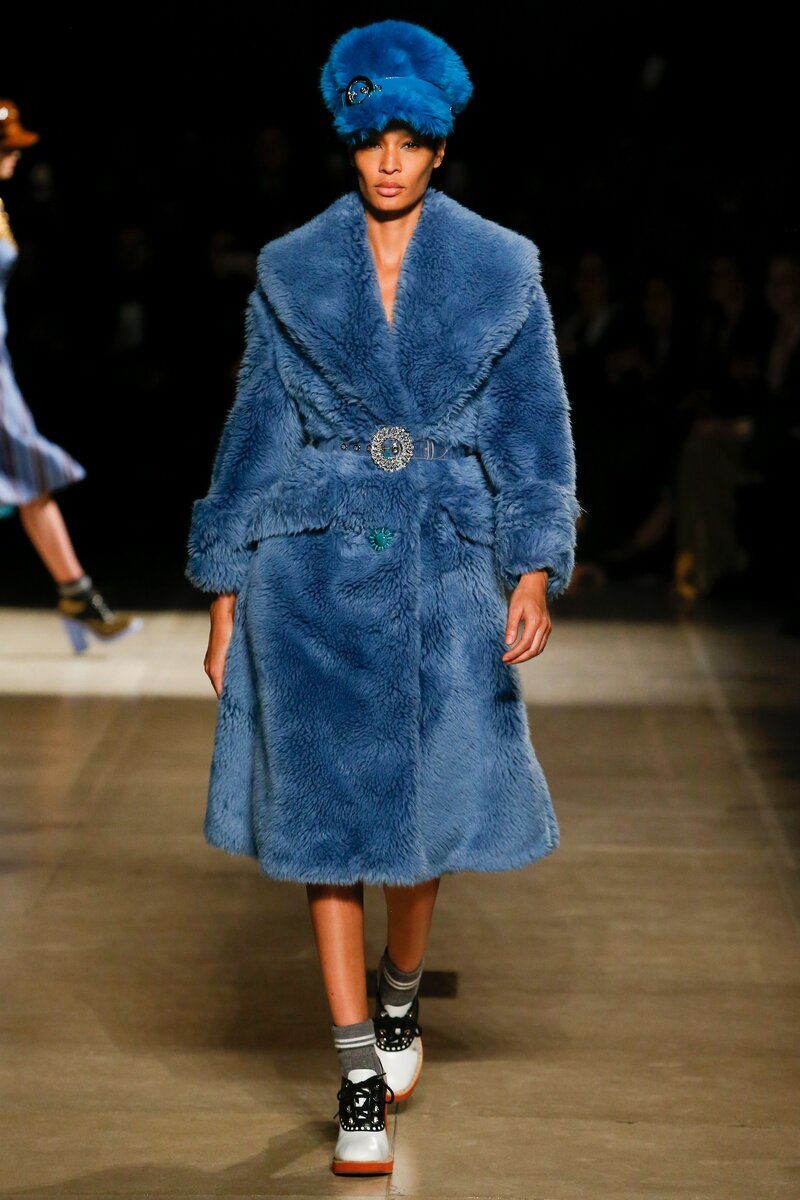 MiuMiu Fall 2017 RTW