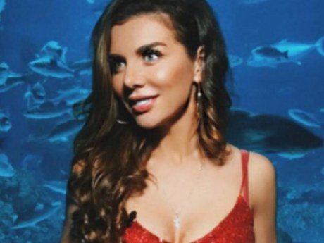  Многодетная мама Анна Седокова успевает не только заботиться о детях, но и строить успешную карьеру. Впрочем, семья для певицы всегда в приоритете.