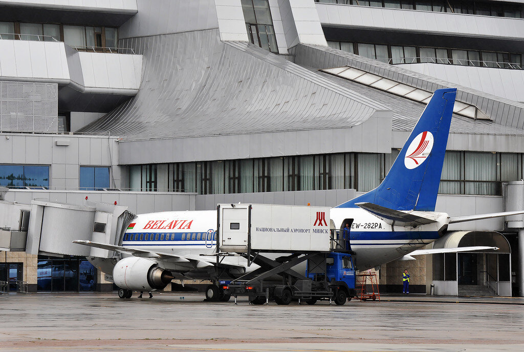 1. EW-282PA - Belavia - Boeing 737-3Q8 /1995/ - Салоники - Минск - Бургас

