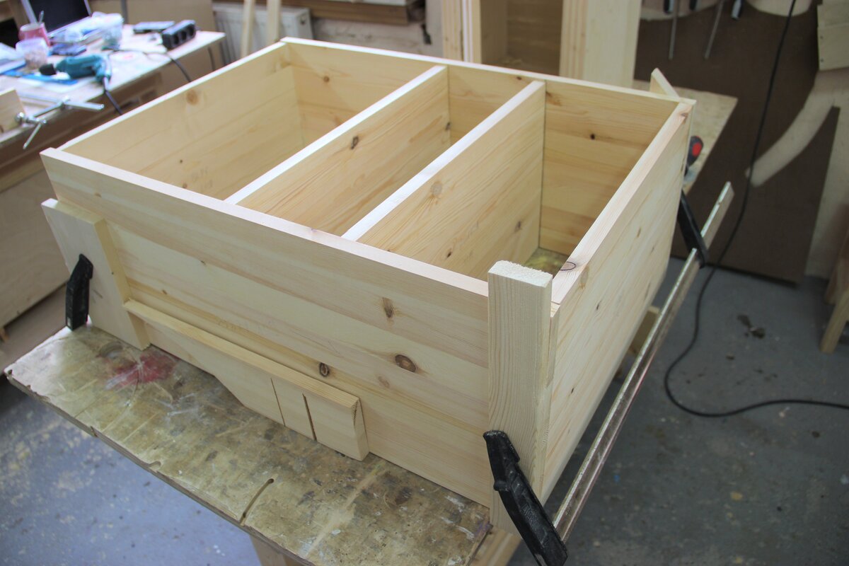 склеиваем "коробку" 